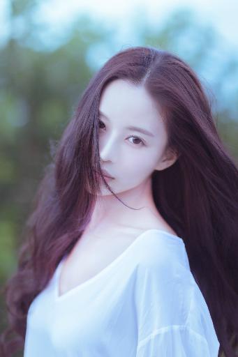 青青河边草下一句